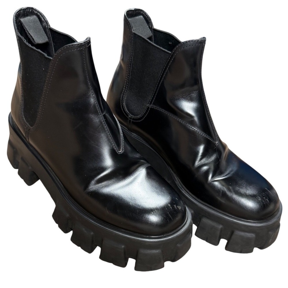 Prada Mens Chelsea Monolith Boots Black Leather Chunky Sole M 6 W 8 MSRP $1,520
